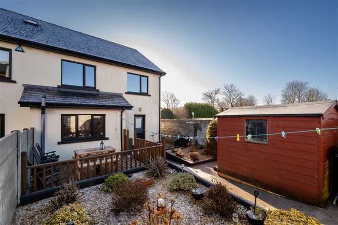 1 Sli na Gcapall, Craughwell, Co. Galway