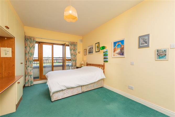 6 The Yew, Carysfort Hall, Carysfort Park, Blackrock, County Dublin