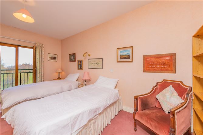 6 The Yew, Carysfort Hall, Carysfort Park, Blackrock, County Dublin