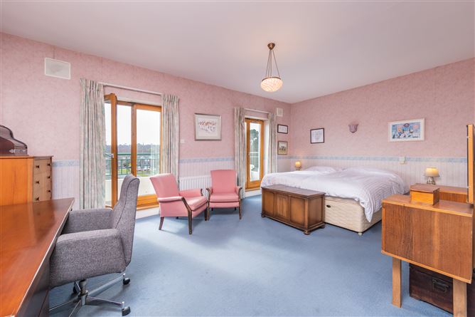 6 The Yew, Carysfort Hall, Carysfort Park, Blackrock, County Dublin