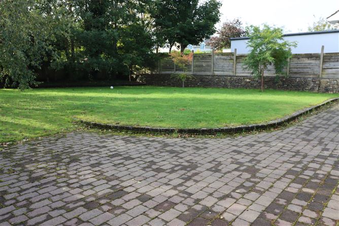 24 The Estuary, Carrigaline, Cork