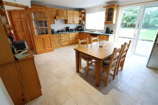 24 The Estuary, Carrigaline, Cork