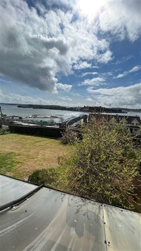 Lynwood, Lower Road, Cobh, Co Cork , Cobh, East Cork