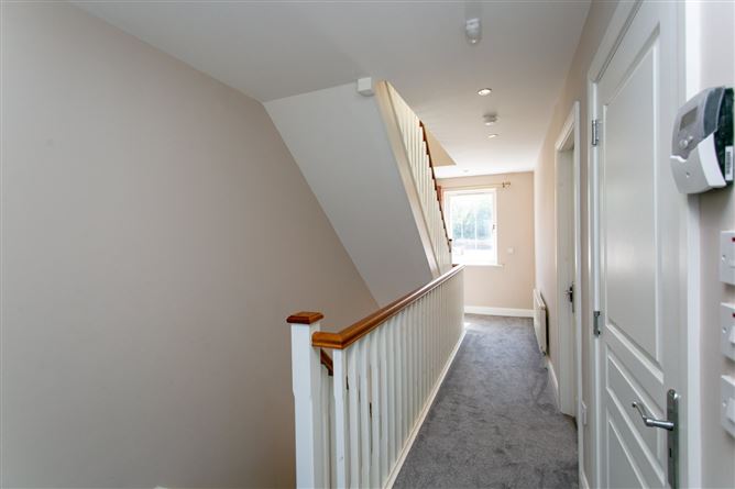 8 Killart, Cabinteely, Dublin 18