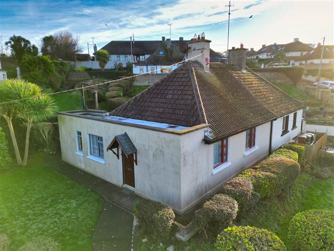 1 Saint Lawrence Terrace, Howth, County Dublin