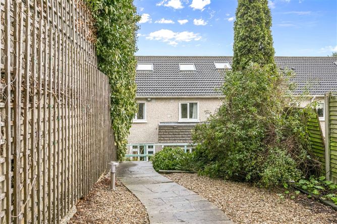 65 Woodside, Dodder Park Road, Rathfarnham, Dublin 14