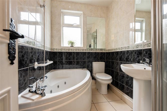 25 Silverwood Road, Rathfarnham, Dublin 14