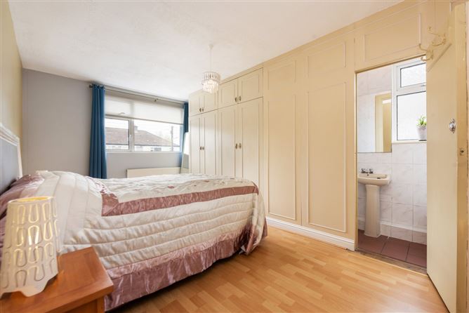 25 Silverwood Road, Rathfarnham, Dublin 14