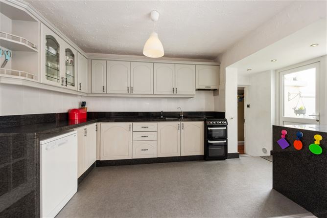 25 Silverwood Road, Rathfarnham, Dublin 14