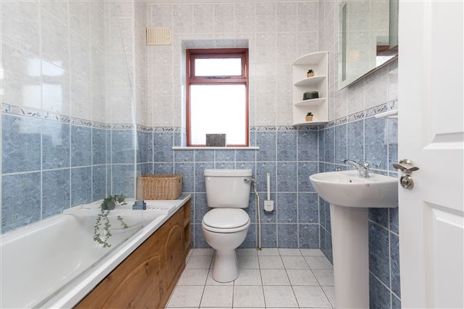 No. 50 Cromwellsfort Avenue, Wexford Town, Wexford