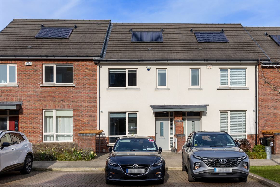 11 Belarmine Walk, Stepaside, Dublin 18