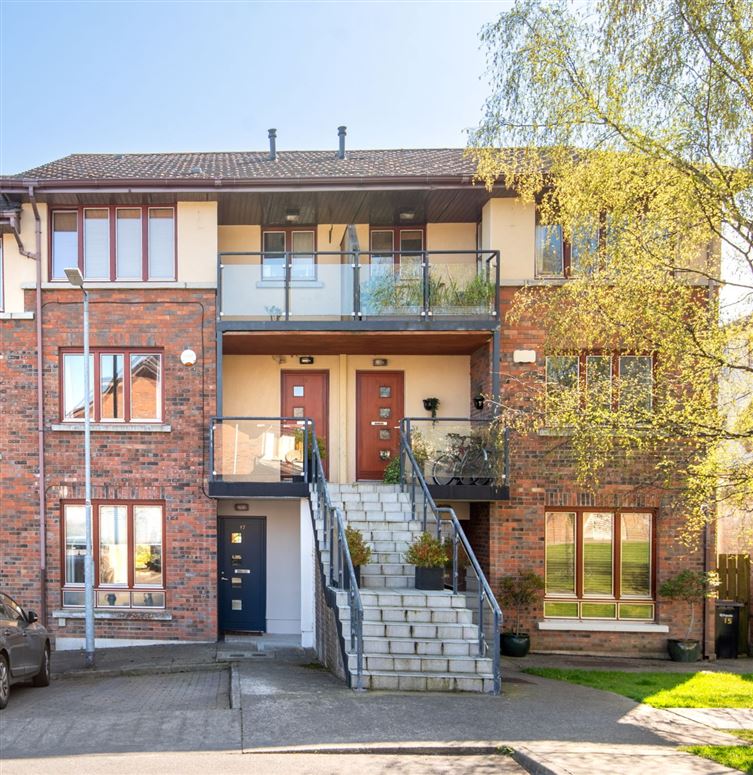 17 Belarmine Square, Stepaside, Dublin 18
