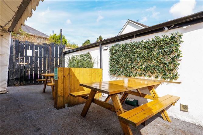 The Thatch Bar, Headford, Co. Galway