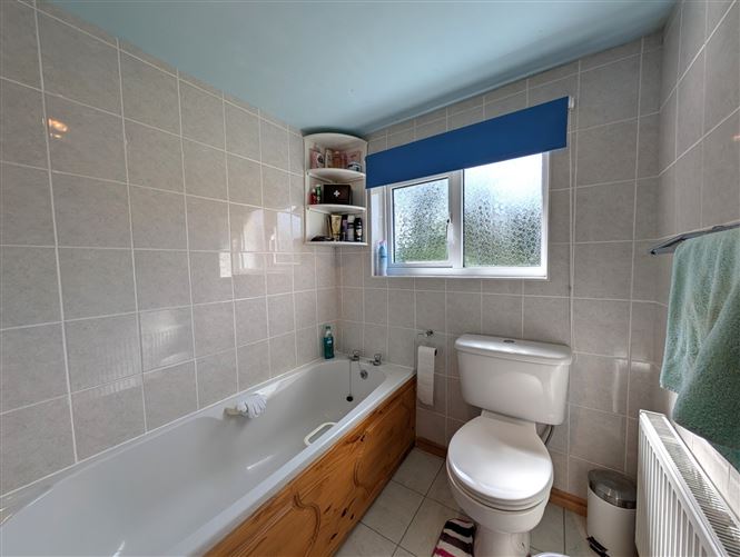 Struan Cottage, Aghadiffin, Kikelly, Co. Mayo