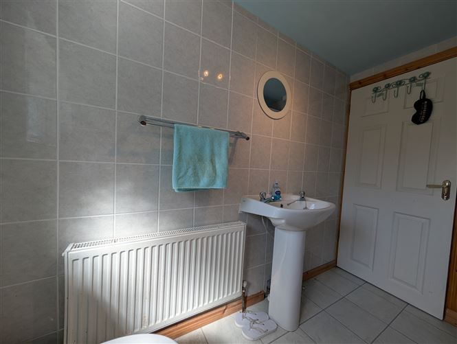 Struan Cottage, Aghadiffin, Kikelly, Co. Mayo