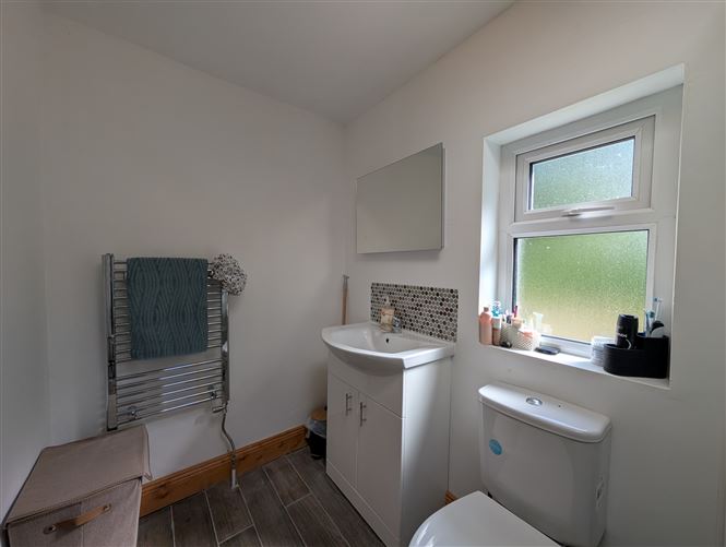 Struan Cottage, Aghadiffin, Kikelly, Co. Mayo