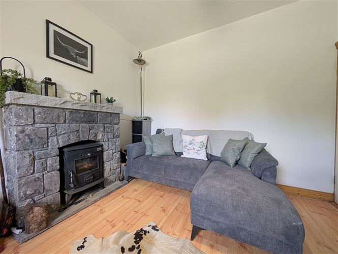 Struan Cottage, Aghadiffin, Kikelly, Co. Mayo