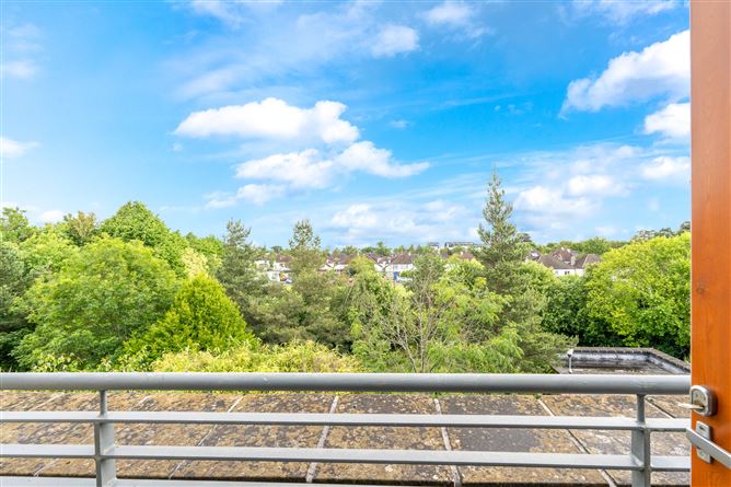 Apartment 25, Carmanhall Court, Burton Hall Road, Sandyford, Dublin 18