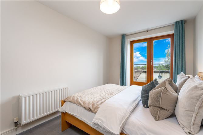 Apartment 25, Carmanhall Court, Burton Hall Road, Sandyford, Dublin 18