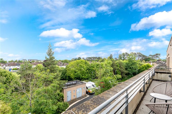 Apartment 25, Carmanhall Court, Burton Hall Road, Sandyford, Dublin 18