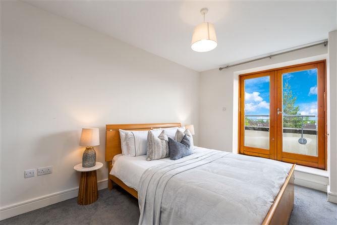 Apartment 25, Carmanhall Court, Burton Hall Road, Sandyford, Dublin 18