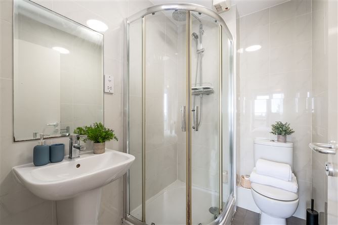 Apartment 25, Carmanhall Court, Burton Hall Road, Sandyford, Dublin 18