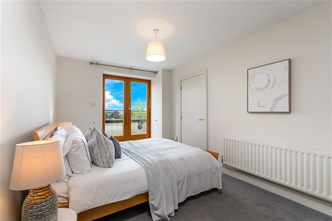 Apartment 25, Carmanhall Court, Burton Hall Road, Sandyford, Dublin 18