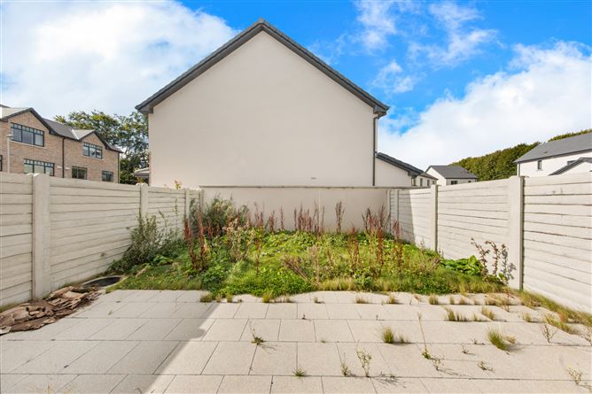 4 Woodward Copse, Glencairn Gate, Leopardstown, Dublin 18