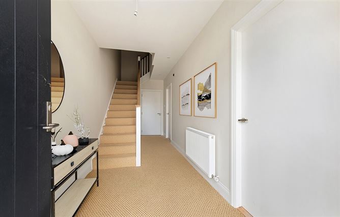 4 Woodward Copse, Glencairn Gate, Leopardstown, Dublin 18