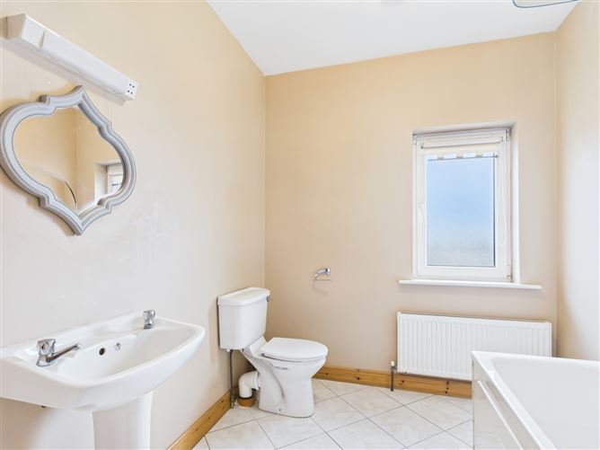 17 An Chuirt, Monard, Co. Tipperary