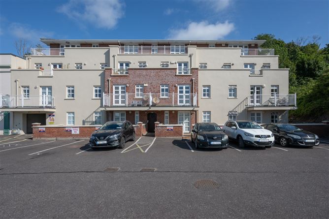 Apartment 10 Waterside , Glounthaune, Cork