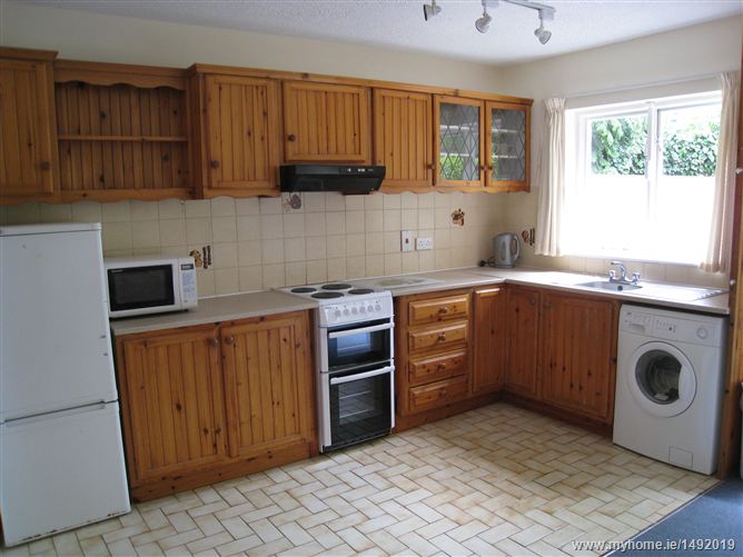 Photo 7 of 8 — 29 Belfield Downs, Goatstown, Dublin 14
