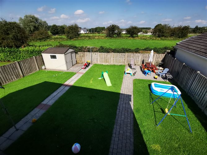 26 Knoxville Manor, Bellaghy, Charlestown, Co. Mayo