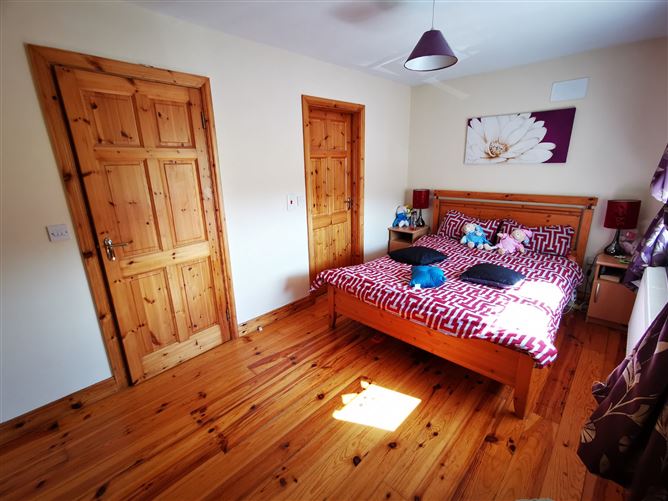 26 Knoxville Manor, Bellaghy, Charlestown, Co. Mayo