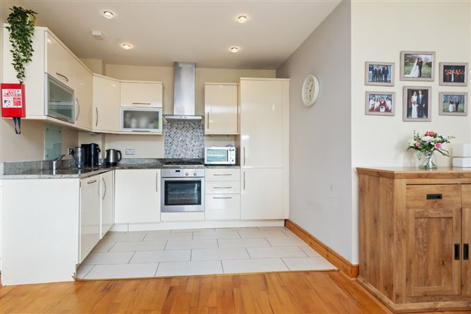 30 The Crescent, Fortfield Square, Terenure, Dublin 6W