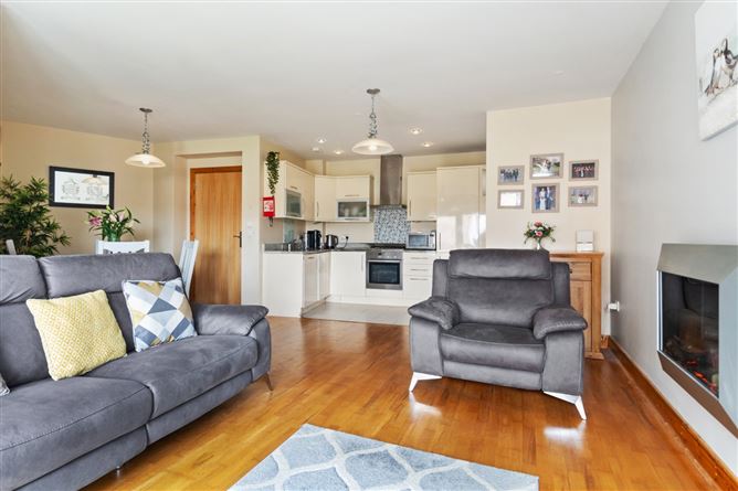 30 The Crescent, Fortfield Square, Terenure, Dublin 6W