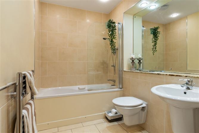 30 The Crescent, Fortfield Square, Terenure, Dublin 6W