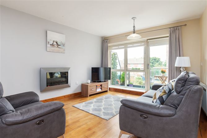 30 The Crescent, Fortfield Square, Terenure, Dublin 6W
