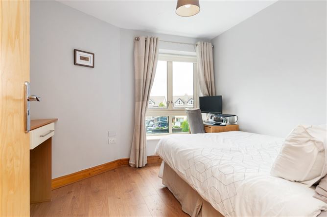 30 The Crescent, Fortfield Square, Terenure, Dublin 6W