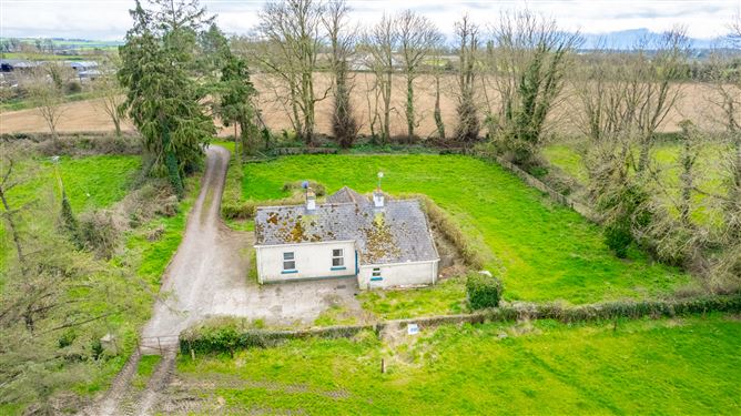 Mantlehill, Golden, Co. Tipperary