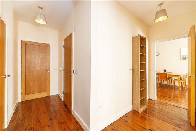 16 Hyde Court, Townsend Street, Dublin 2