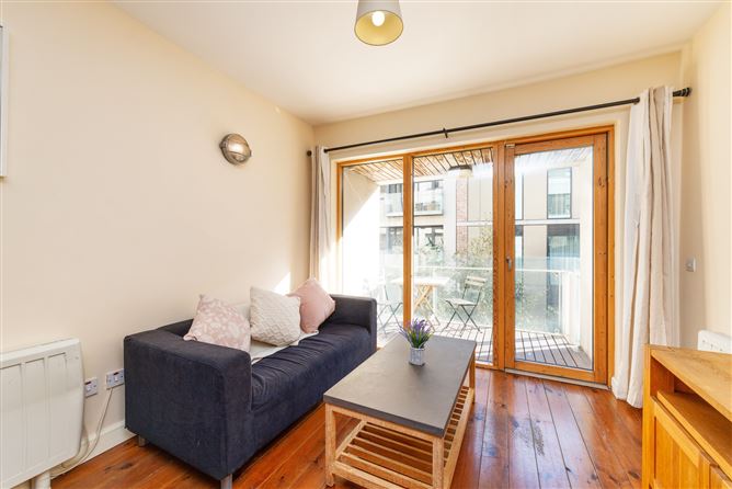 16 Hyde Court, Townsend Street, Dublin 2