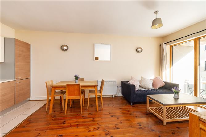 16 Hyde Court, Townsend Street, Dublin 2