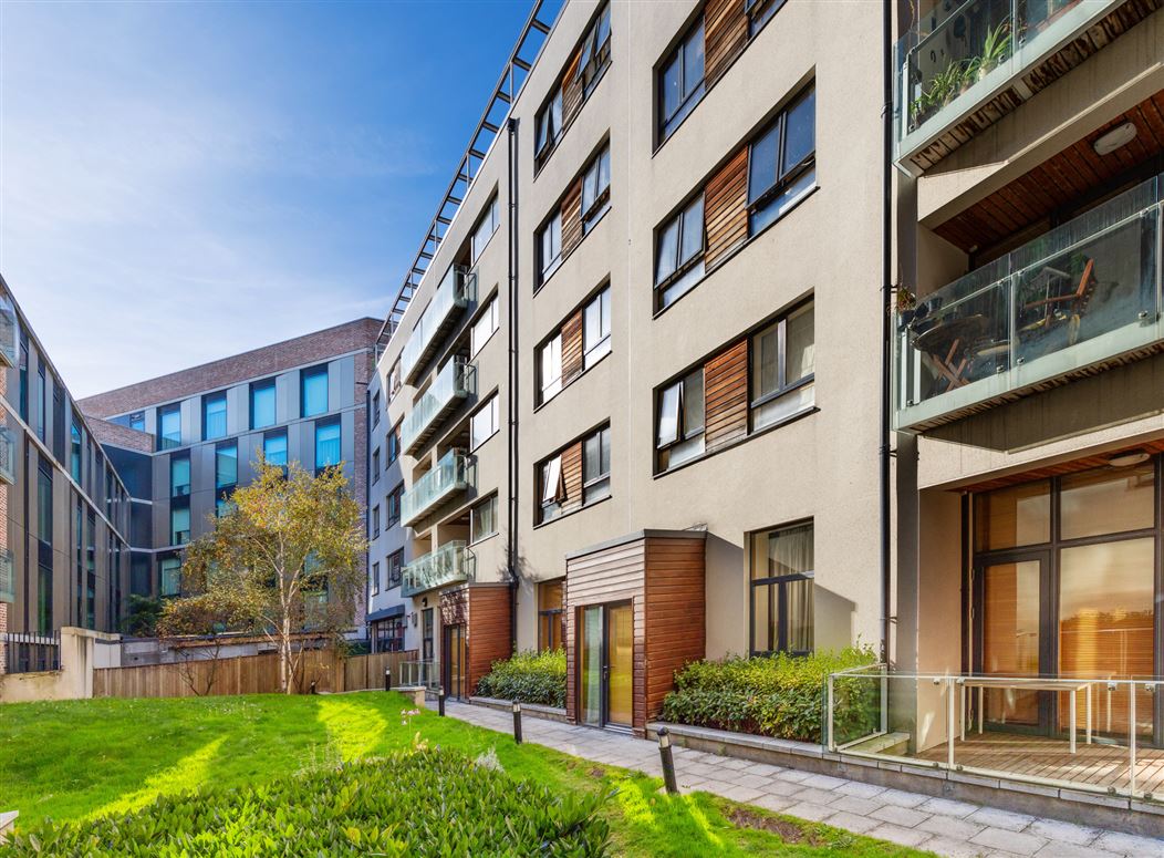 16 Hyde Court, Townsend Street, Dublin 2