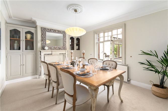 https://photos-a.propertyimages.ie/media/9/1/0/4997019/f530f29f-c1d9-4691-aa5a-fa72a2529e74_l.jpg