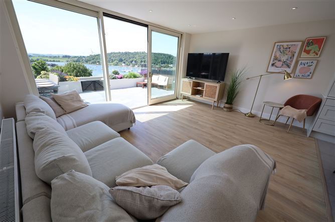 Photo 14 of 31 — 15 Harbour View, Crosshaven, Cork