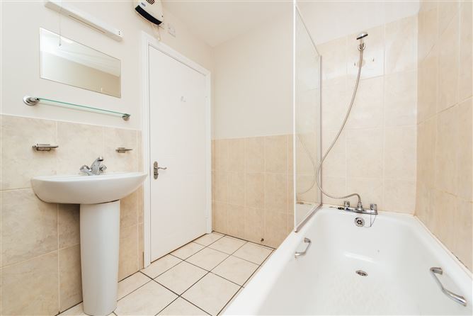 16 Claregate Court, Kildare Town, Kildare