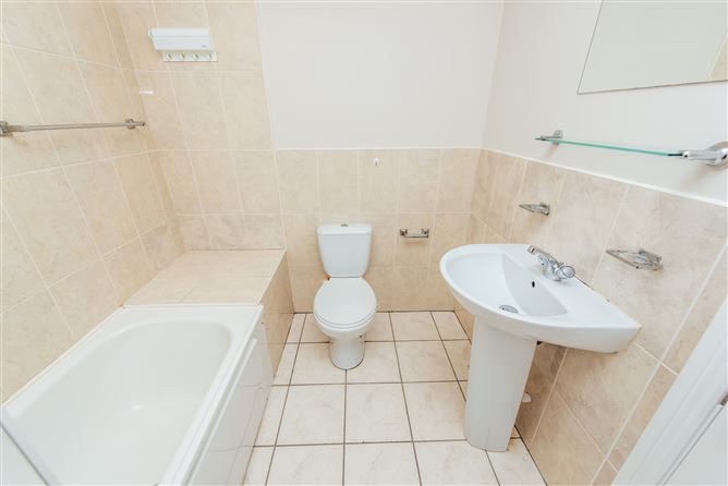 16 Claregate Court, Kildare Town, Kildare