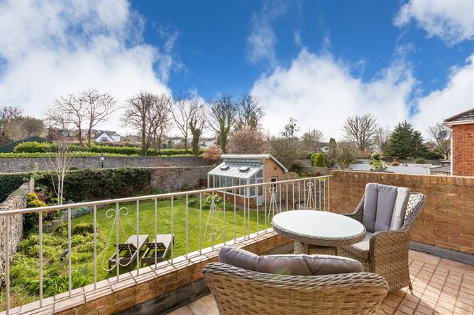 Russett House, 5 The Sycamores, Grove Road, Malahide, Co. Dublin