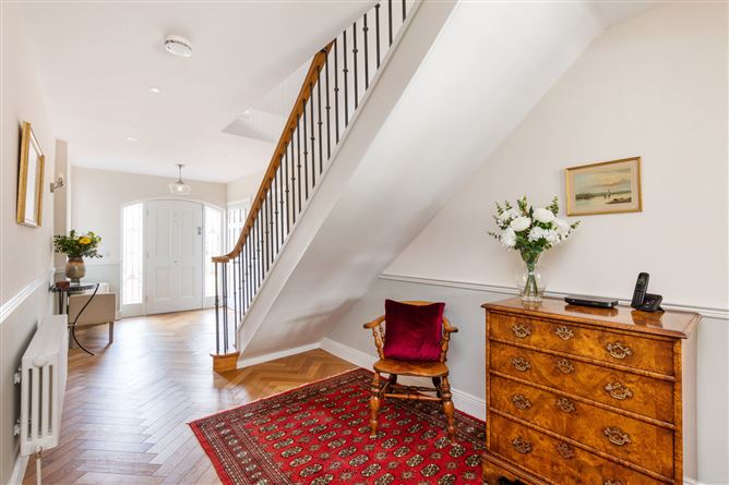 Russett House, 5 The Sycamores, Grove Road, Malahide, Co. Dublin